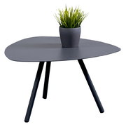 Moderner Beistelltisch XORA MIRA in Dreibein-Design mit grauer Tischplatte und dekorativem Pflanzentopf, seitliche Perspektive