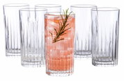 Sechs Longdrinkbecher Dallas 390ml, einer gefüllt mit einem Getränk und Rosmarin, aus frontaler Perspektive.