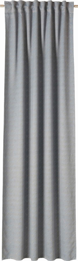 Hellgrauer Dekoschal in voller Länge, frontal aufgenommen