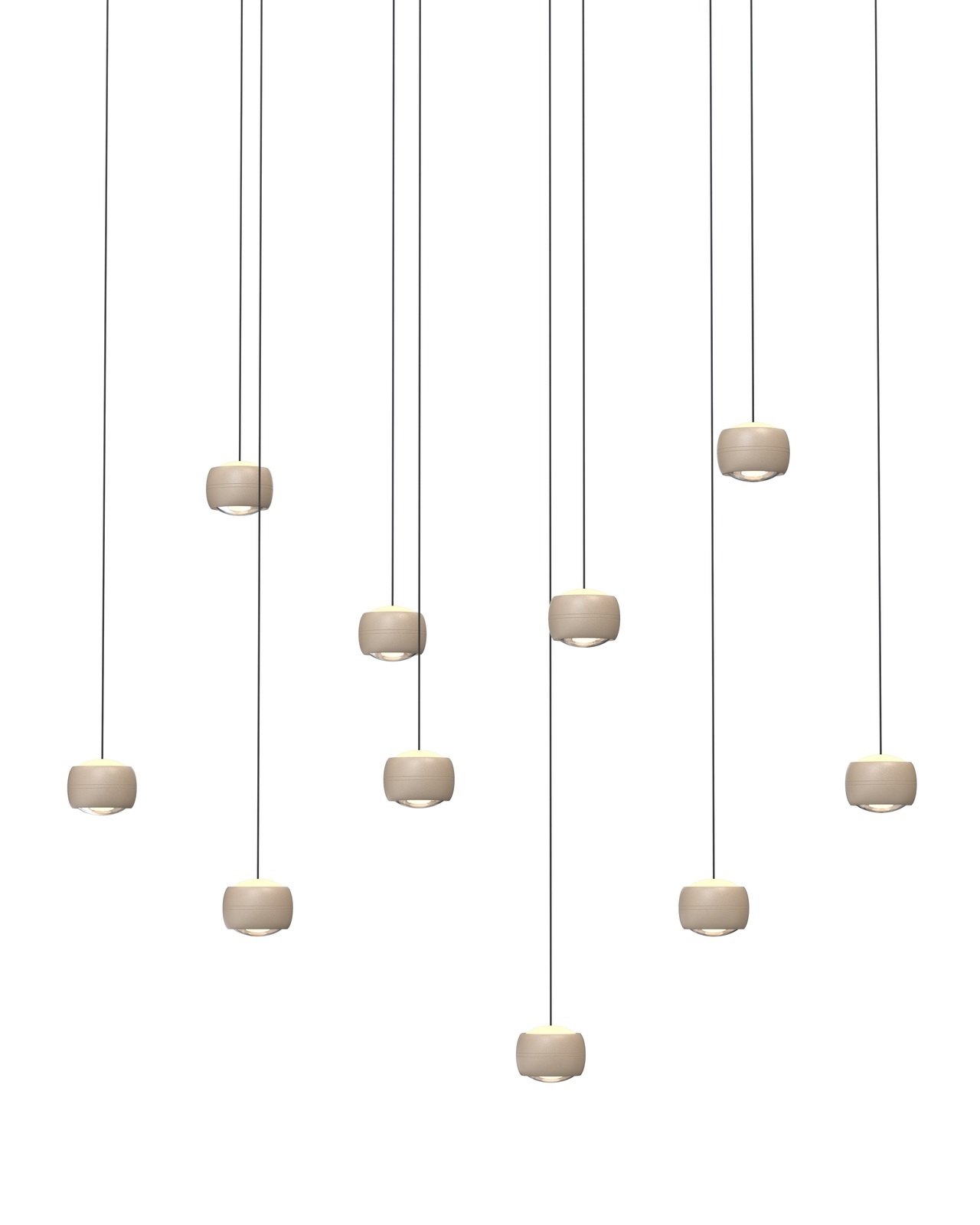 Mehrere LED-Pendelleuchten in moderner Anordnung, von unten betrachtet.