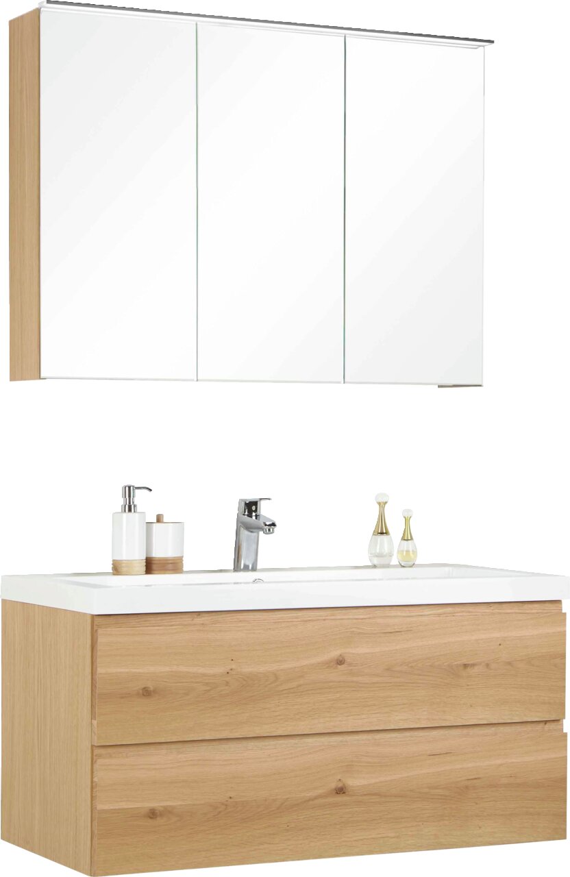 Novel Badkombination ERTO Moderne Badkombination mit Holzoptik, bestehend aus einem Waschtisch mit zwei Schubladen und einem dreitürigen Spiegelschrank, seitliche Perspektive.