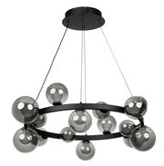 Moderne LED-Hängeleuchte mit mehreren rauchgrauen Glaskugeln, von unten betrachtet.