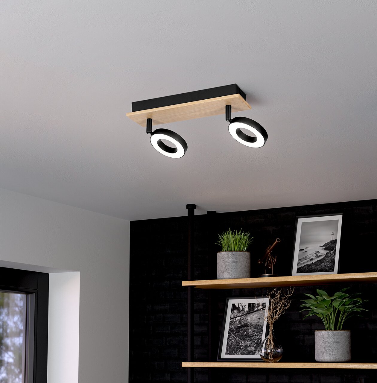 Moderne Deckenleuchte mit zwei runden, verstellbaren Spots auf einer Holz- und Metallhalterung, von unten betrachtet.