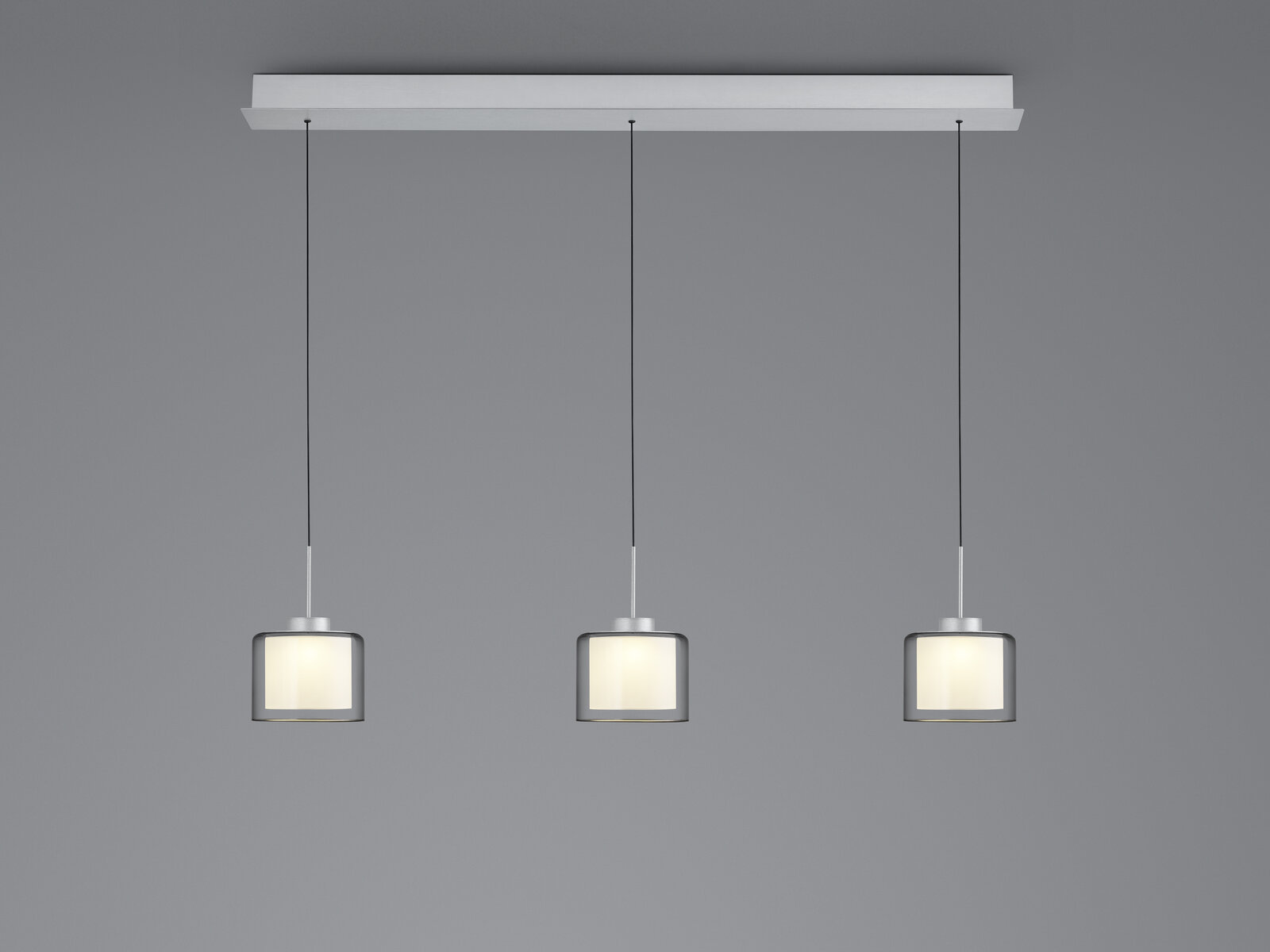 Elements by Bankamp LED-Pendelleuchte ELEMENTS Moderne LED-Pendelleuchte mit drei zylindrischen Lampenschirmen, frontal betrachtet.