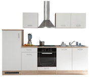 Moderne Küchenzeile mit weißem Hochglanzfinish, bestehend aus Hängeschränken, Herd, Spüle und Dunstabzugshaube, frontal abgebildet.