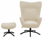 Beige loungestoel met voetenbankje, vooraanzicht, op een zwart metalen onderstel.