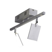Moderne Deckenleuchte aus Aluminium mit zwei rechteckigen, verstellbaren Leuchtelementen, seitliche Perspektive.