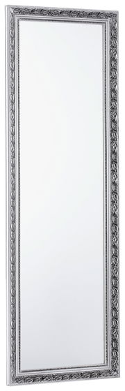 Rechteckiger Spiegel mit verziertem silbernem Rahmen, perspektivisch von der Seite fotografiert.