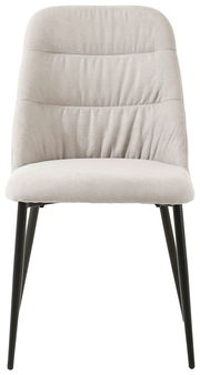 Vorderansicht eines modernen, gepolsterten Stuhls mit hellgrauem Stoffbezug und schwarzen Metallbeinen.