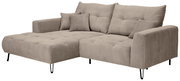 Beige Ecksofa mit Ottomane links, gestepptem Stoff und schwarzen Metallfüßen, Perspektive von vorne links