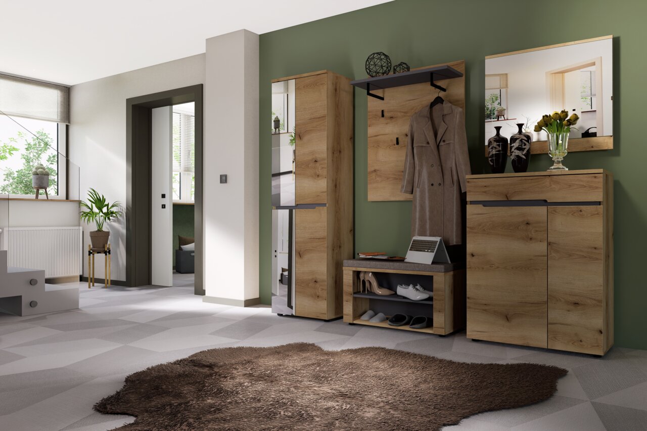 Moderne garderobe-inrichting in houtlook met spiegel, garderobebank en schoenenkast, zijaanzicht.