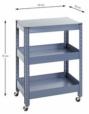 Blauer Servierwagen mit drei Ebenen und Rollen, seitliche Perspektive, Maße 50 cm x 32 cm x 75 cm