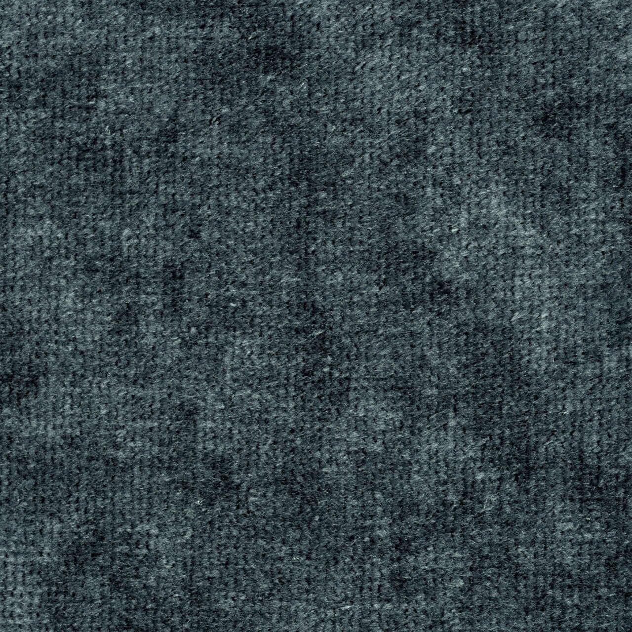 Nahaufnahme eines grauen, texturierten Stoffes, der für einen Bademantel verwendet wird.