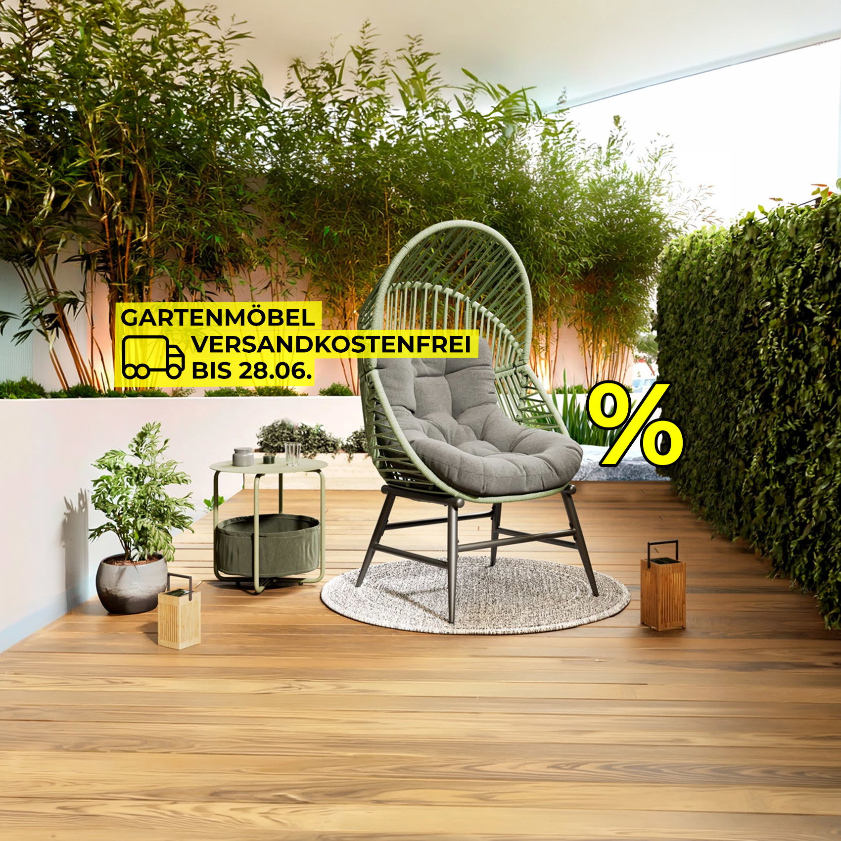 Gartenlounge mit Sessel, Beistelltisch und Pflanzen, Hinweis: Gartenmöbel versandkostenfrei bis 28.06.