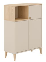 Modernes Highboard aus hellem Holz mit drei Türen und einem offenen Fach, perspektivisch von vorne links betrachtet.