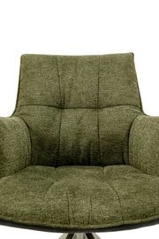 Groene fauteuil met gestoffeerde rugleuning en armleuningen, vooraanzicht
