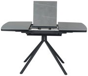 Moderner Esstisch mit ausziehbarer Platte, frontal betrachtet.