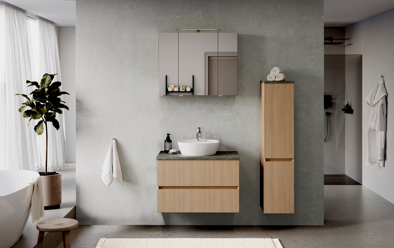 Moderner Midischrank 30 cm in Holzoptik, frontal im stilvollen Badezimmer mit Waschtisch und Spiegel gezeigt.