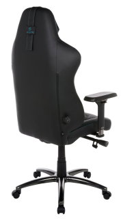 Rückansicht eines schwarzen Gaming-Stuhls mit verstellbaren Armlehnen und stabiler Basis auf Rollen.