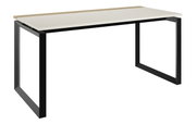 Moderner Schreibtisch mit schwarzem Metallgestell und heller Tischplatte, seitliche Perspektive