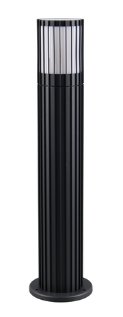 Moderne schwarze Außen-Sockelleuchte mit vertikalen Streben, seitliche Perspektive