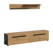 Modernes TV-Lowboard aus hellem Holzdekor mit zwei Klappen und schwarzen Griffleisten, freigestellt in schräger Frontansicht; oben zusätzlich Detailansicht der Griffleiste von oben.