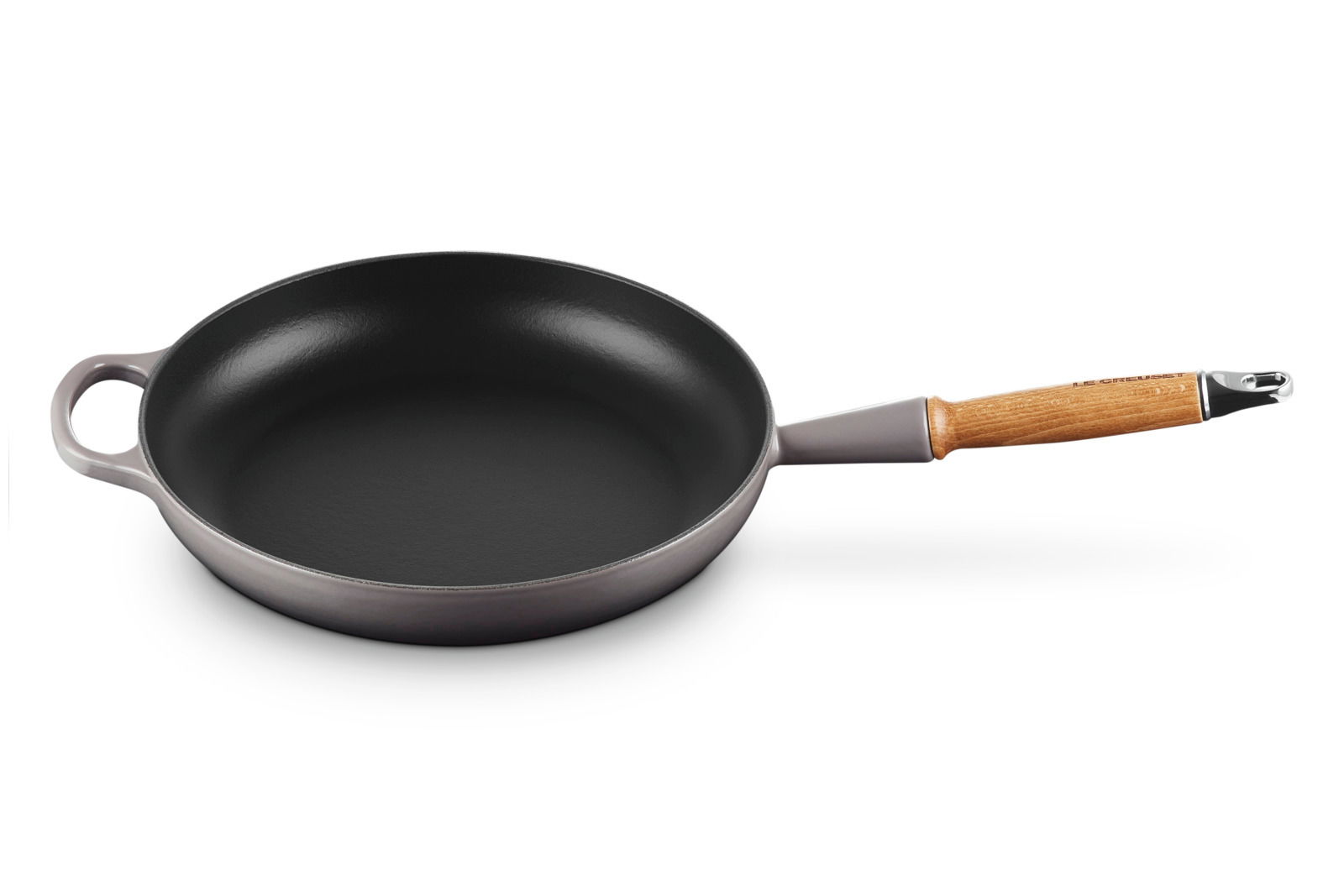 Bratpfanne mit 28 cm Durchmesser, grauer Korpus und Holzgriff, seitliche Perspektive