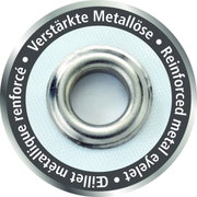 Nahaufnahme einer verstärkten Metallöse für einen Duschvorhang, umgeben von einem Kreis mit mehrsprachigem Text.