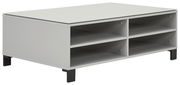 Moderner Couchtisch in Grau mit vier offenen Fächern, seitliche Perspektive