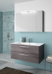 Moderner Badblock mit Waschbecken und Spiegel, seitliche Perspektive