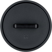 Draufsicht auf einen schwarzen WMF Flavour Bräterdeckel mit Griff.