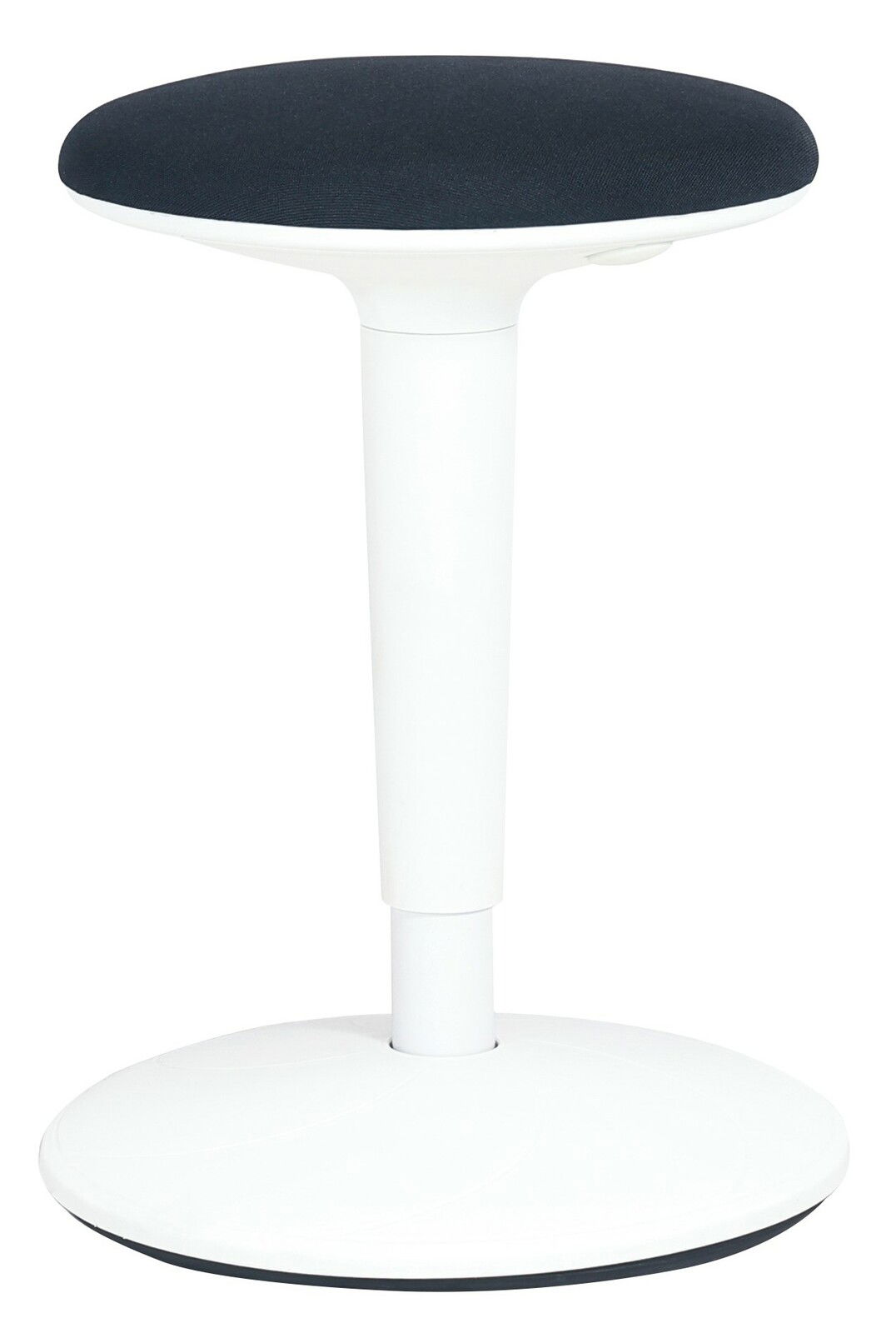 Moderner Sitzhocker mit schwarzem Sitzpolster und weißem Standfuß, seitliche Perspektive