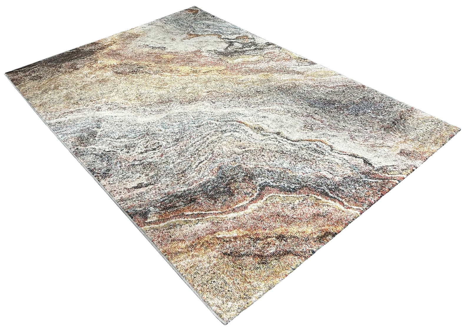 Moderner Webteppich mit abstraktem Allover-Design in Erdtönen, perspektivisch von schräg oben fotografiert.
