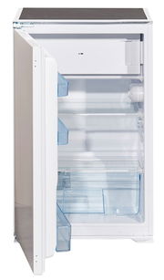 Offener Kühlschrank mit Gefrierfach, Ansicht von vorne