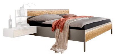 Modernes Futonbett mit Holz- und Metallakzenten, seitliche Perspektive