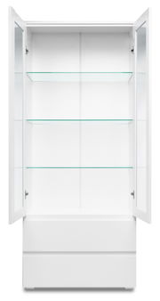 Weiße Vitrine mit Glastüren und drei Glasböden, frontal geöffnet.