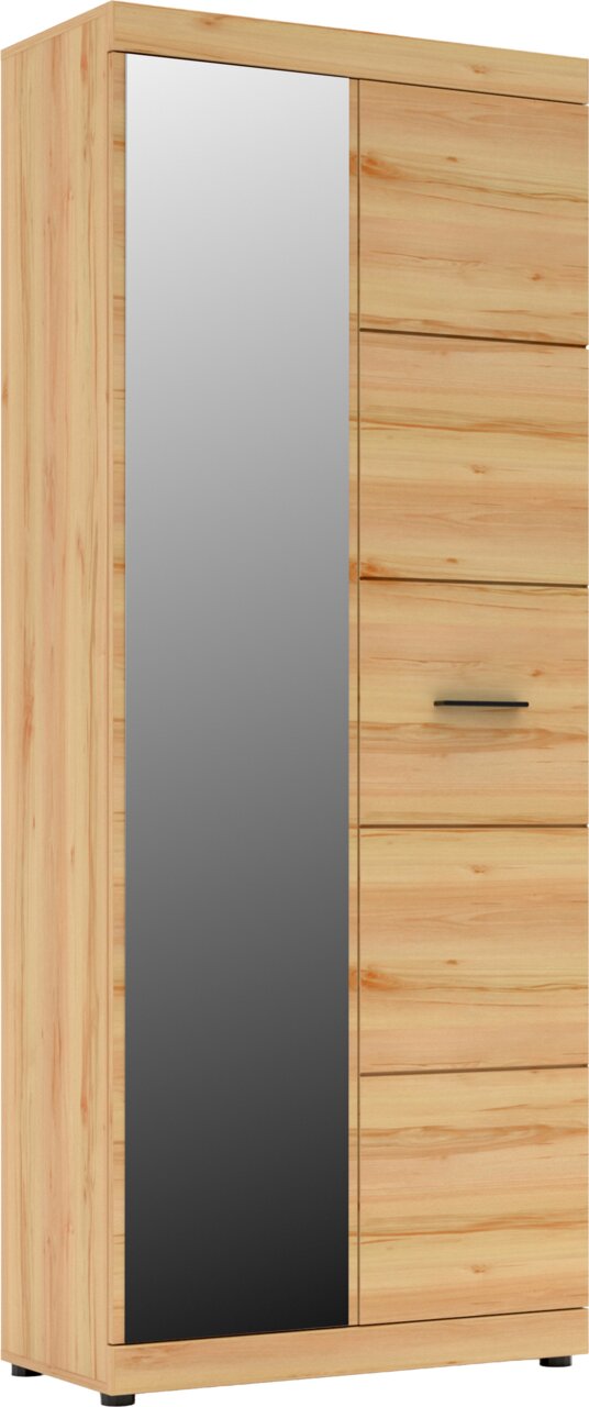Hoge kledingkast van licht hout met links een grote spiegeldeur en rechts een houten deur met een zwarte handgreep, vrijstaand op een witte achtergrond, gezien vanaf de voorkant.
