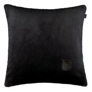 Schwarze Kissenhülle 50x50cm von JOOP! mit dezentem Logo, Frontalansicht