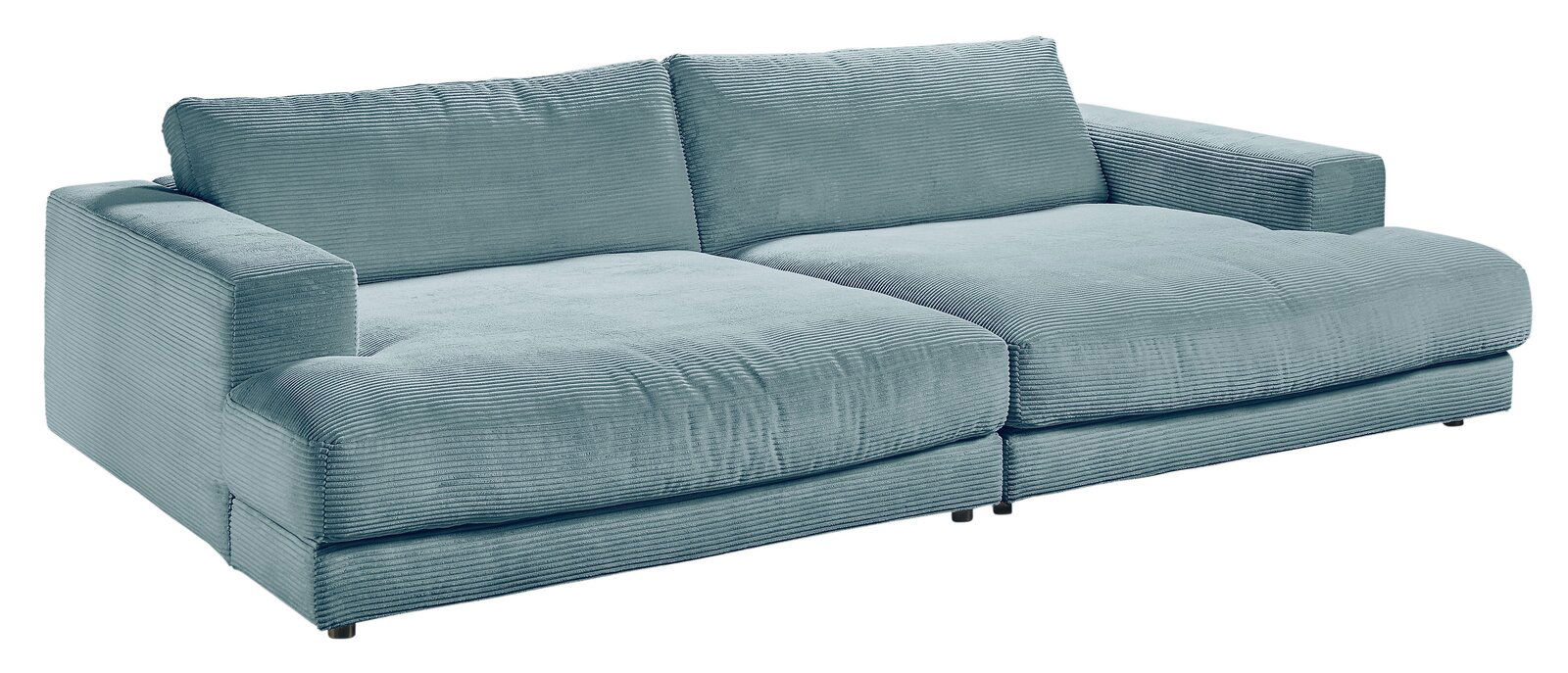 Großes, komfortables Megasofa in hellblauem Stoff mit breiten Armlehnen und weichen Kissen, seitliche Perspektive
