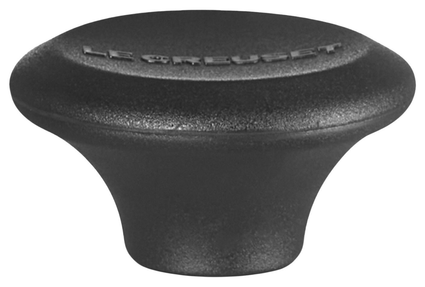 Schwarzer Deckelknopf aus Phenol, seitliche Perspektive, mit eingeprägtem Markennamen.