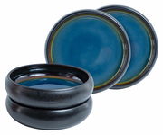 Vierteilige Suppenteller in Blau-Braun, seitliche und frontale Ansicht