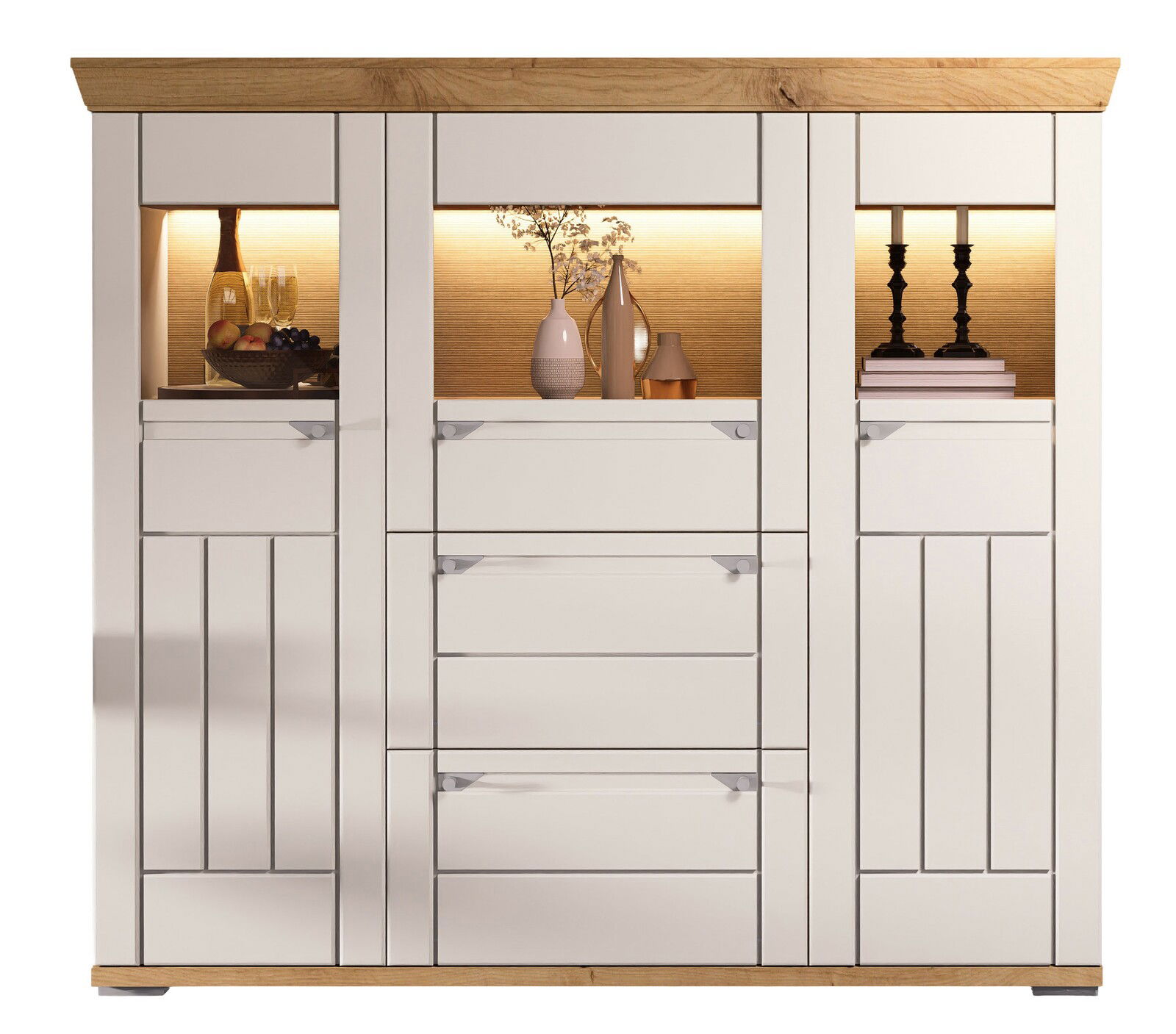 Frontansicht eines modernen Highboards mit weißer Front und Holzdetails, beleuchteten Fächern und dekorativen Elementen.