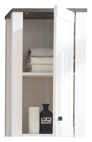 Hängeschrank mit geöffneter Tür, gefüllt mit Handtüchern und Flaschen, seitliche Perspektive