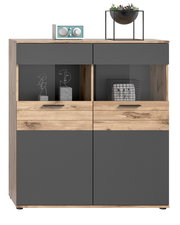 Vitrine aus Holz und grauem Material mit zwei Glastüren, dekoriert mit modernen Accessoires, Frontalansicht