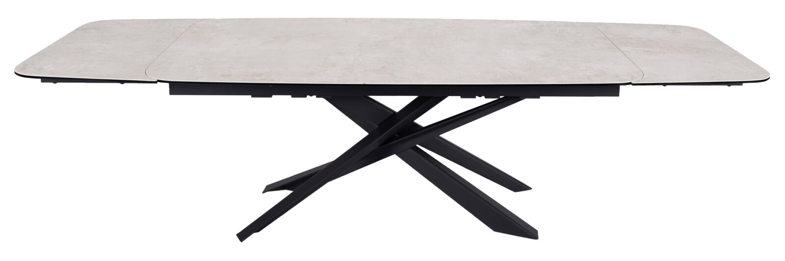 Moderner Esstisch mit heller Tischplatte und schwarzem, gekreuztem Metallgestell, seitliche Perspektive