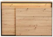 Kommode aus hellem Holz mit drei Schubladen und einer Tür, Frontansicht, mit integrierter Beleuchtung oben