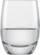 Klares Schnapsglas aus Glas, frontal fotografiert