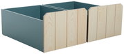 Zweier-Set von Schubladen mit grünen Seiten und Holzfronten, perspektivisch von vorne rechts gesehen.