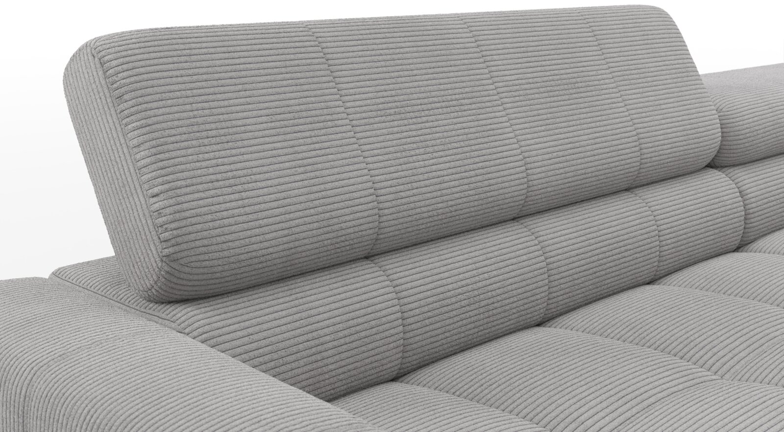 Close-up in schuin zijaanzicht van de rugleuning en zitting van een lichtgrijze ribcord stoffen bank met doorgestikte kussenvakken
