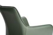 Grüner Armlehnstuhl aus Leder, seitliche Perspektive